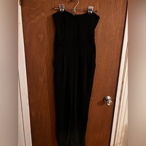 EXPRESS BLACK STRAPLESS SWEETHEART JUMPSUIT Size 4